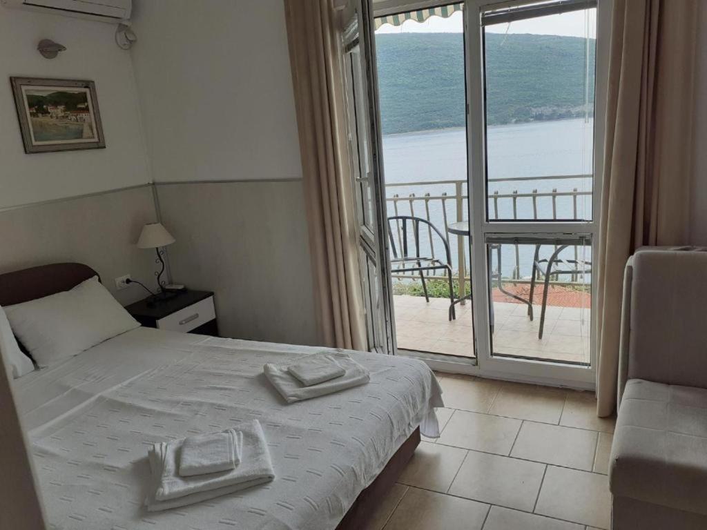 Villa Angelina Kumbor Exteriér fotografie
